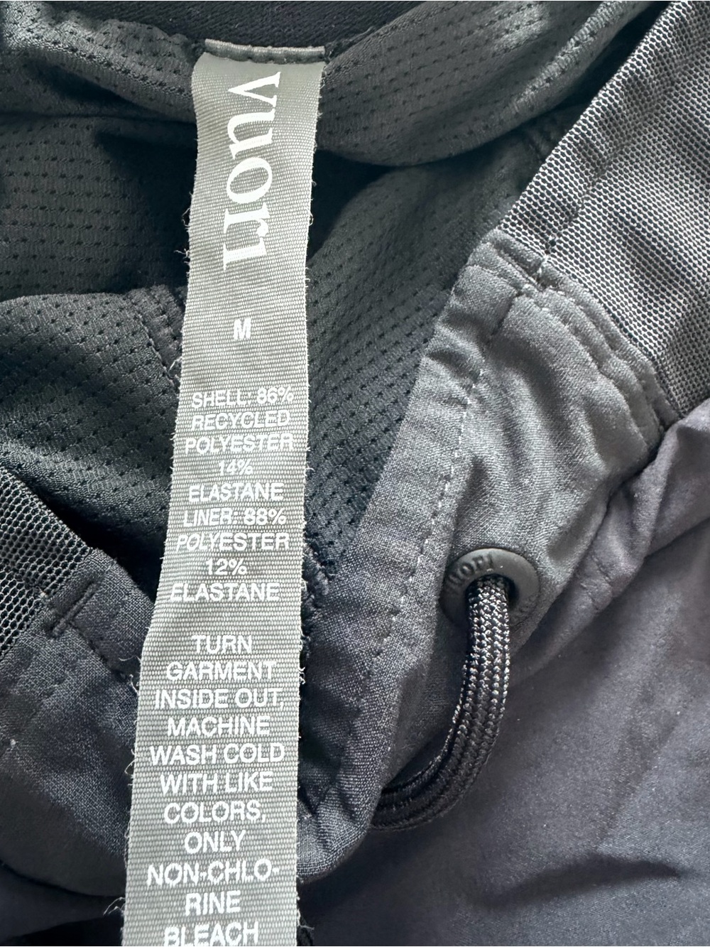 Vuori Domain Shorts M | Black Performance - Picture 7 of 8